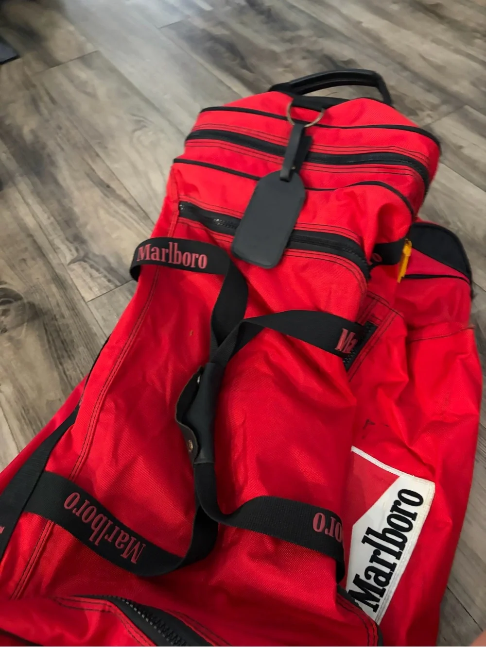 Vtg Marlboro Adventure Team 90’s Travel Weekender Bag Rolling Luggage Duffle